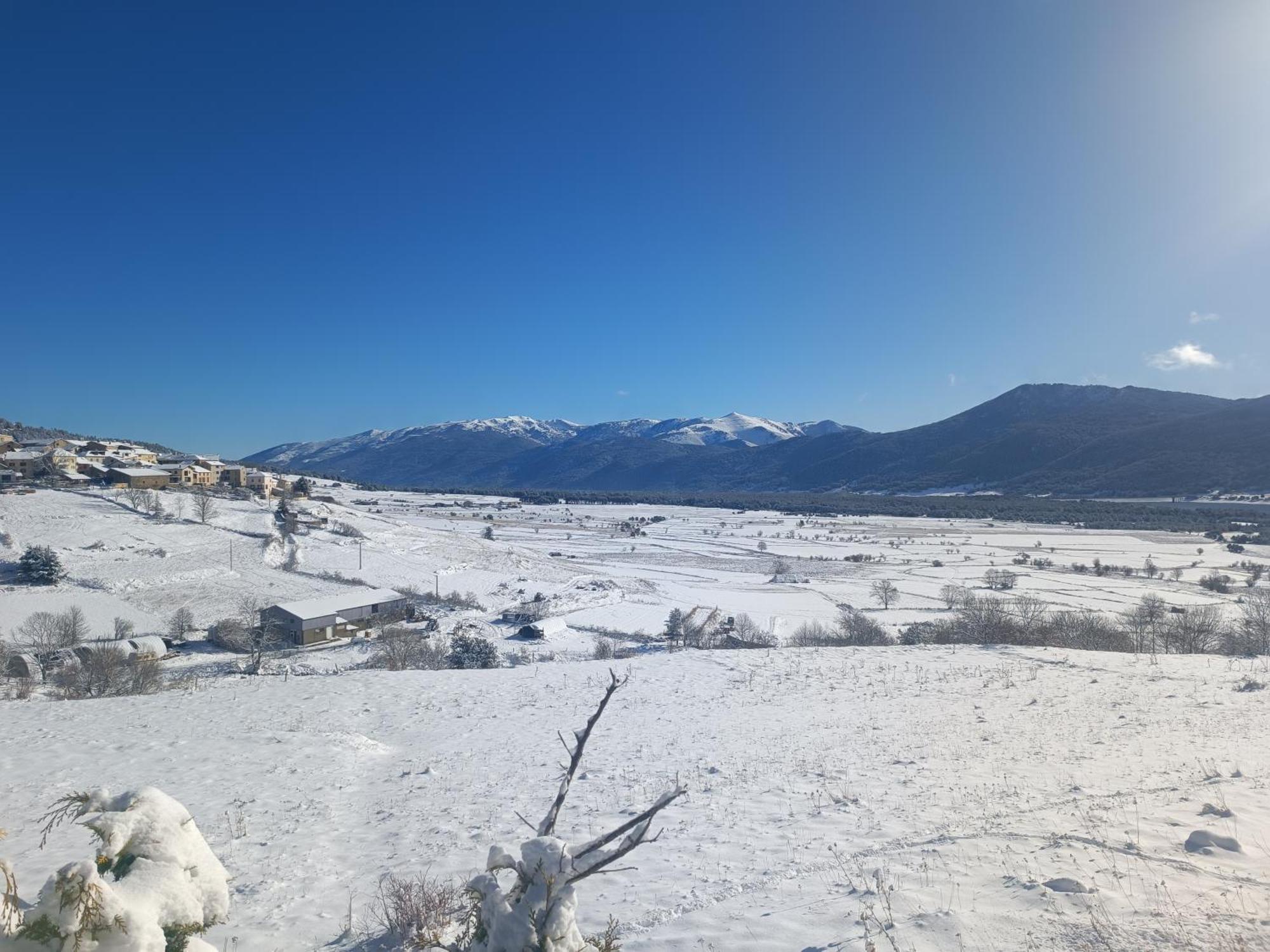 Chalet Pres Des Pistes Avec Vue Panoramique Лез-Англь Экстерьер фото